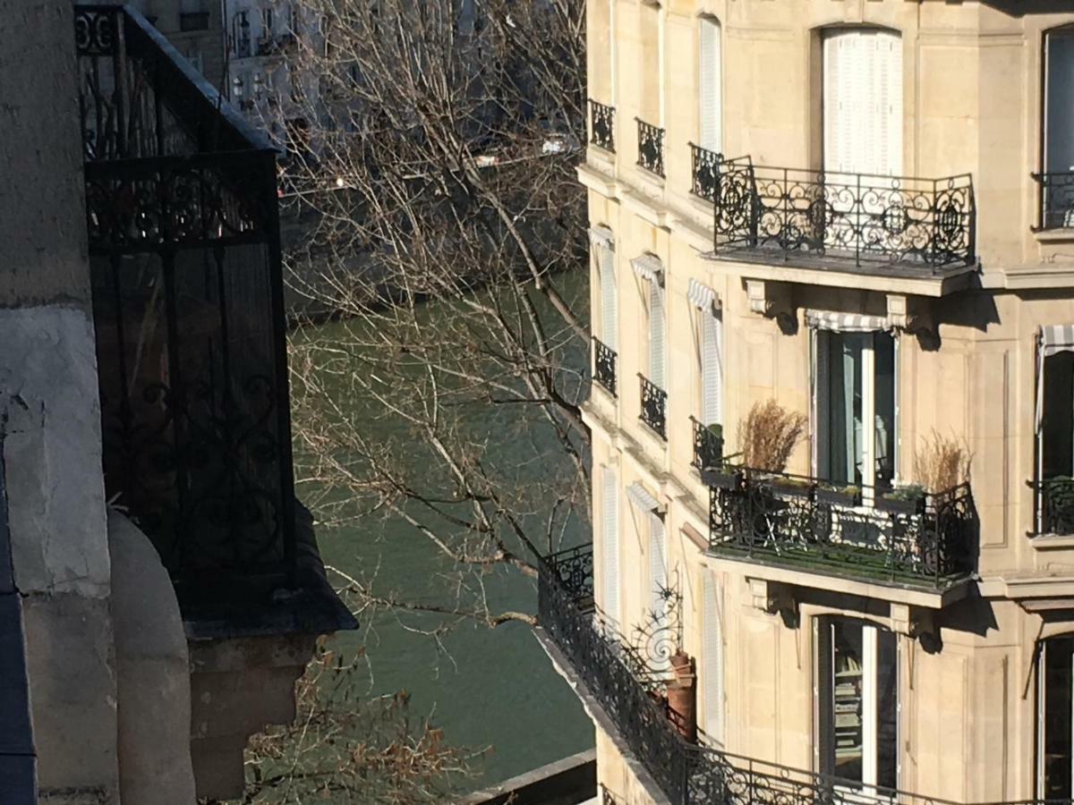 Balconies - Ile Saint-louis Paris
